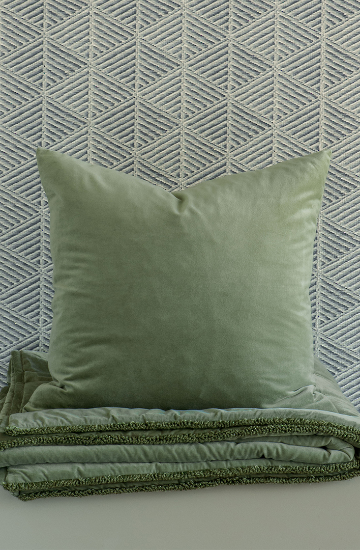 Bianca Lorenne Anello Spruce Comforter | Luxury Velvet Comforter NZ image 3